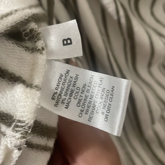 Lou & Grey Cowl Neck Sweater in Cream and Gray Stripes Size S - Picture 5 of 7